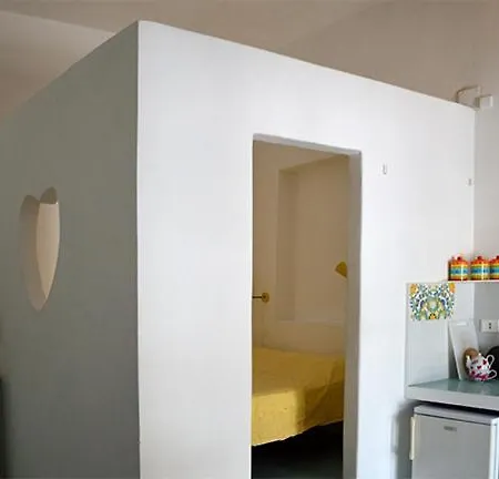 Le Del Capitano * Stromboli